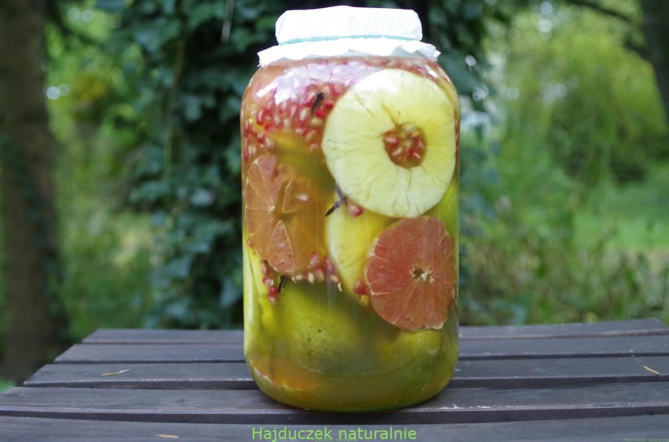 Owoce fermentowane w miodzie