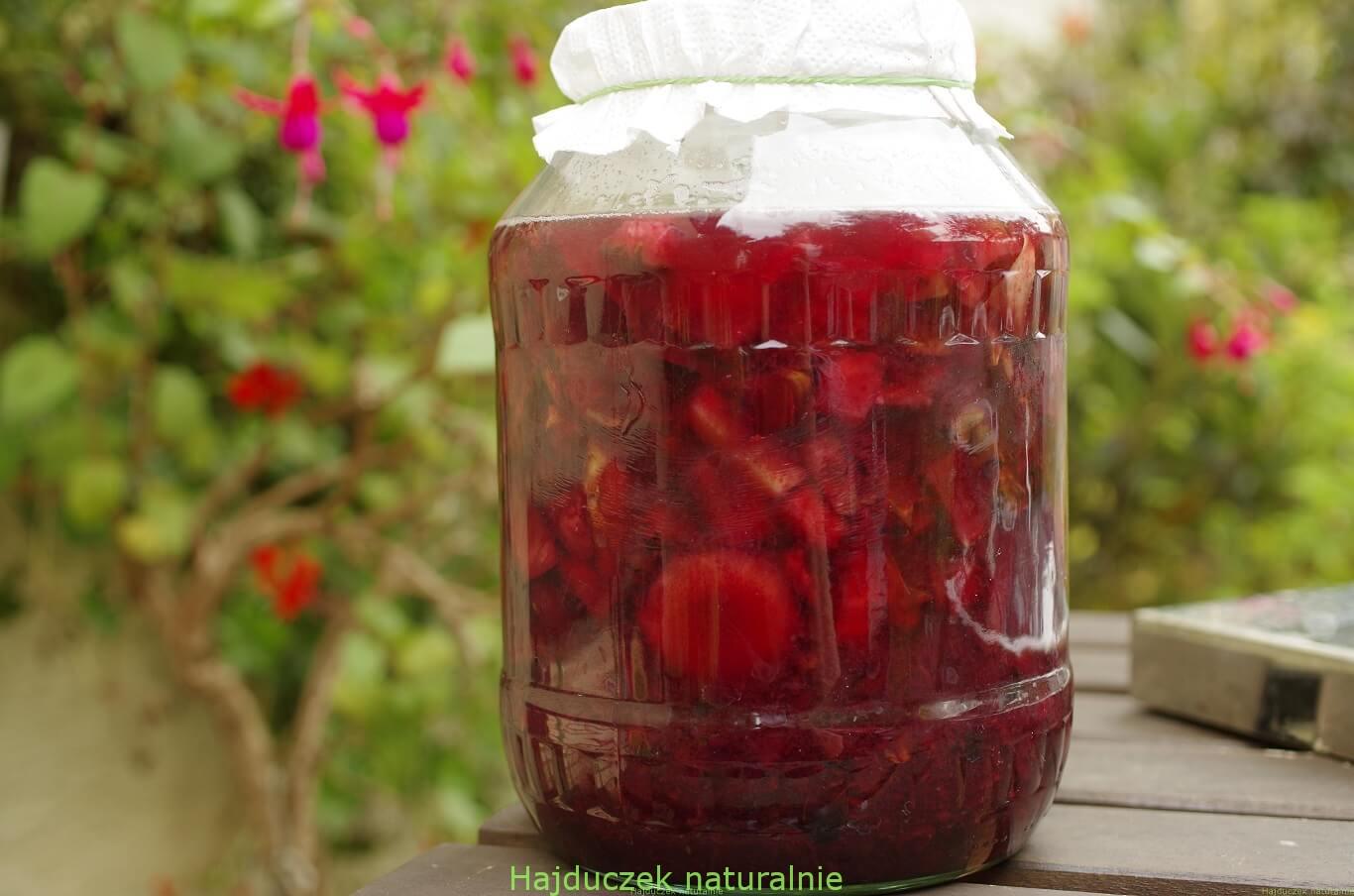 Owoce fermentowane w miodzie