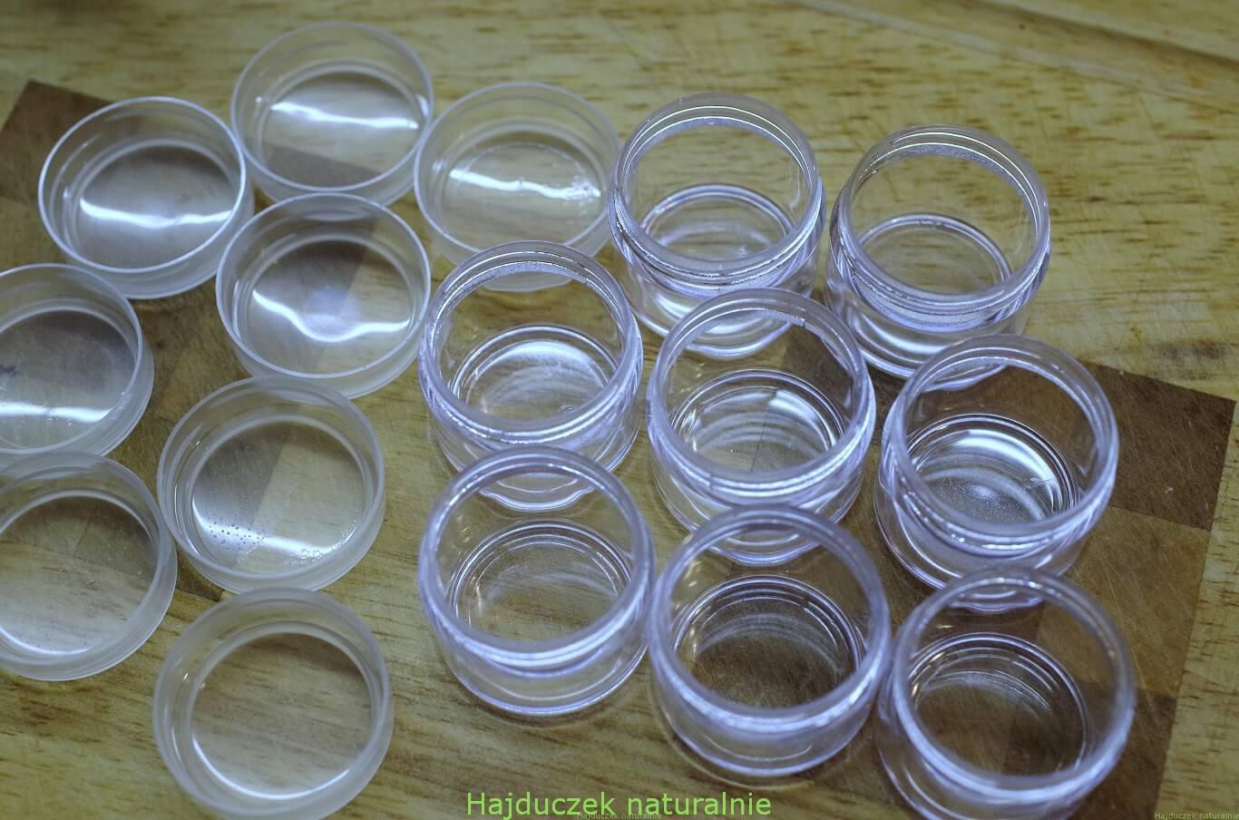 słoiczki plastikowe