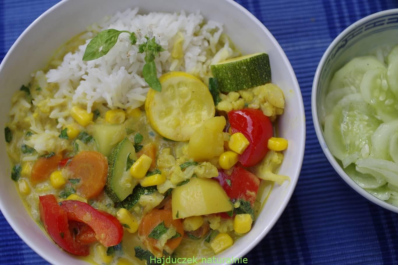curry z kukurydzą