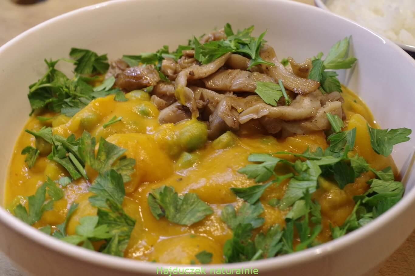 curry z boczniakami