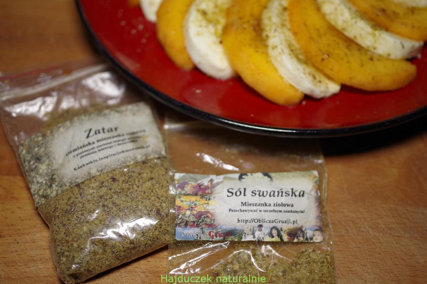 owoc kaki z mozzarellą