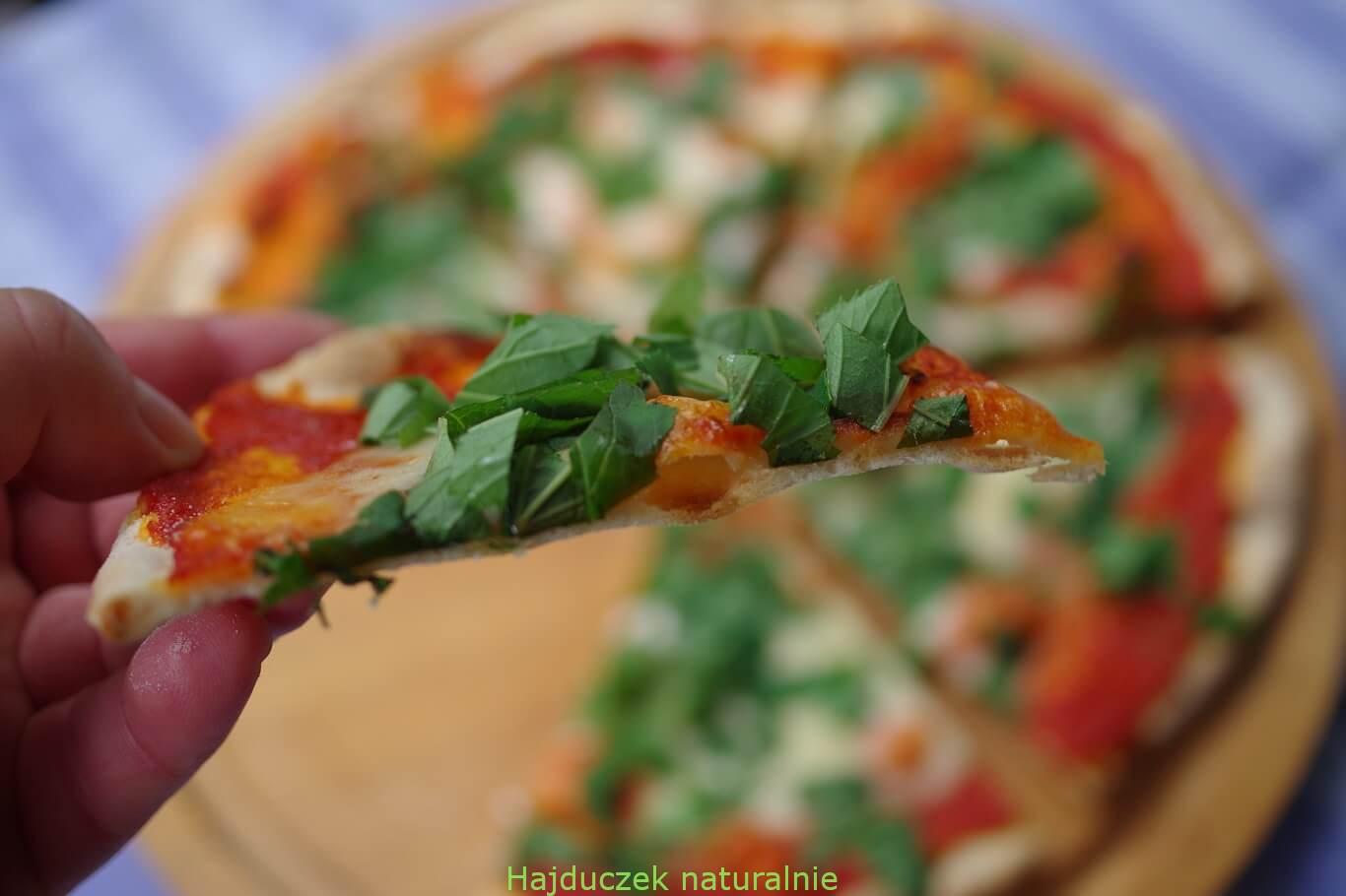 pizza na cienkim spodzie