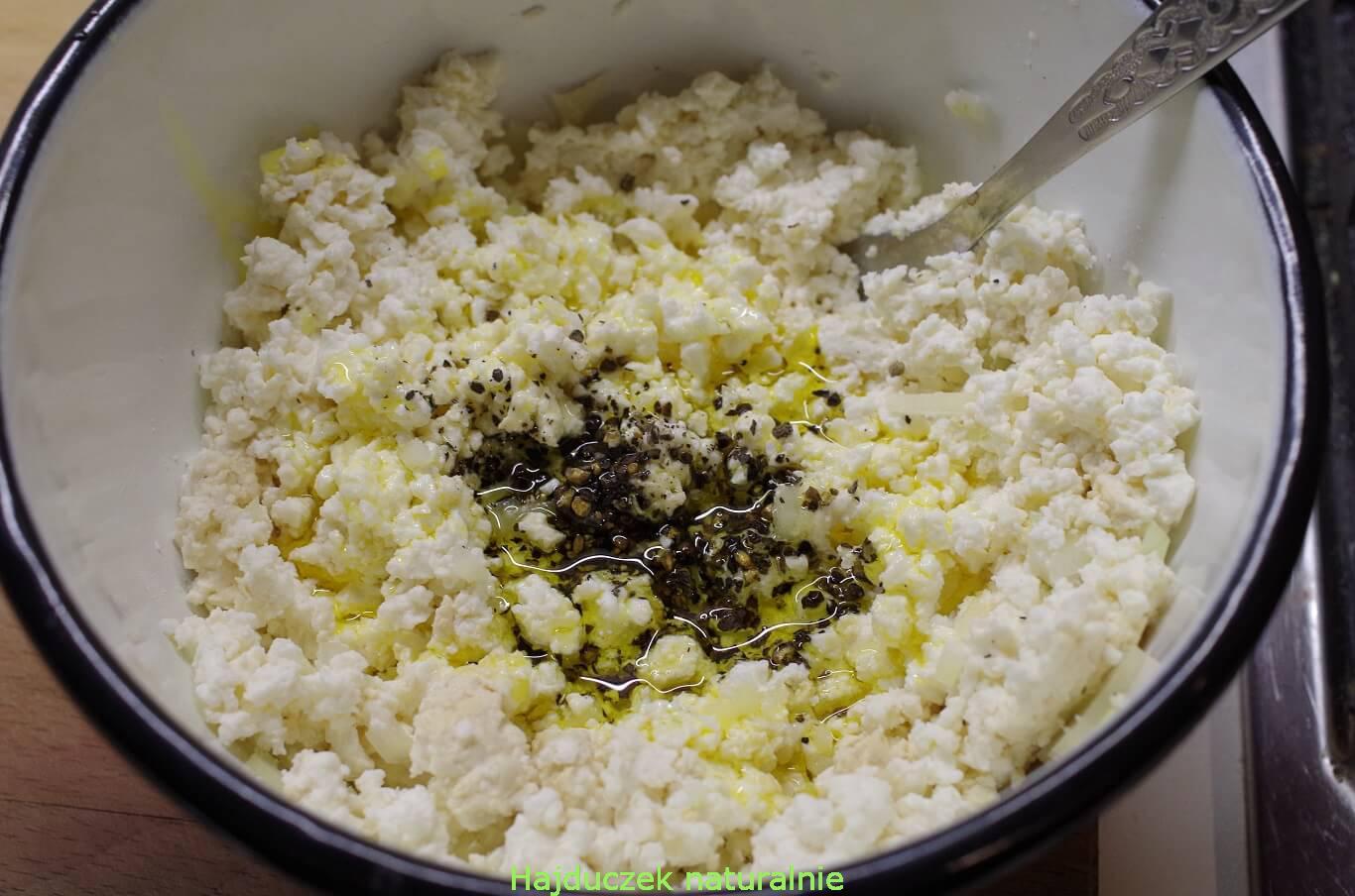pasta z wędzonego twarogu