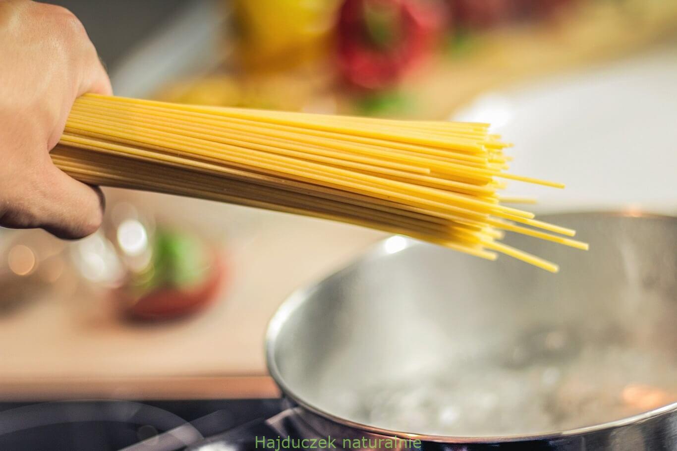 gotowanie spaghetti