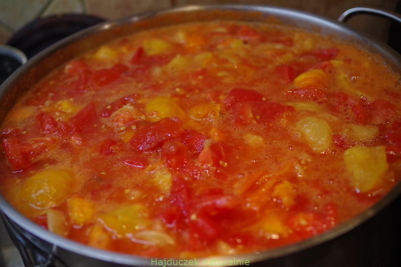 przecier pomidorowy - passata