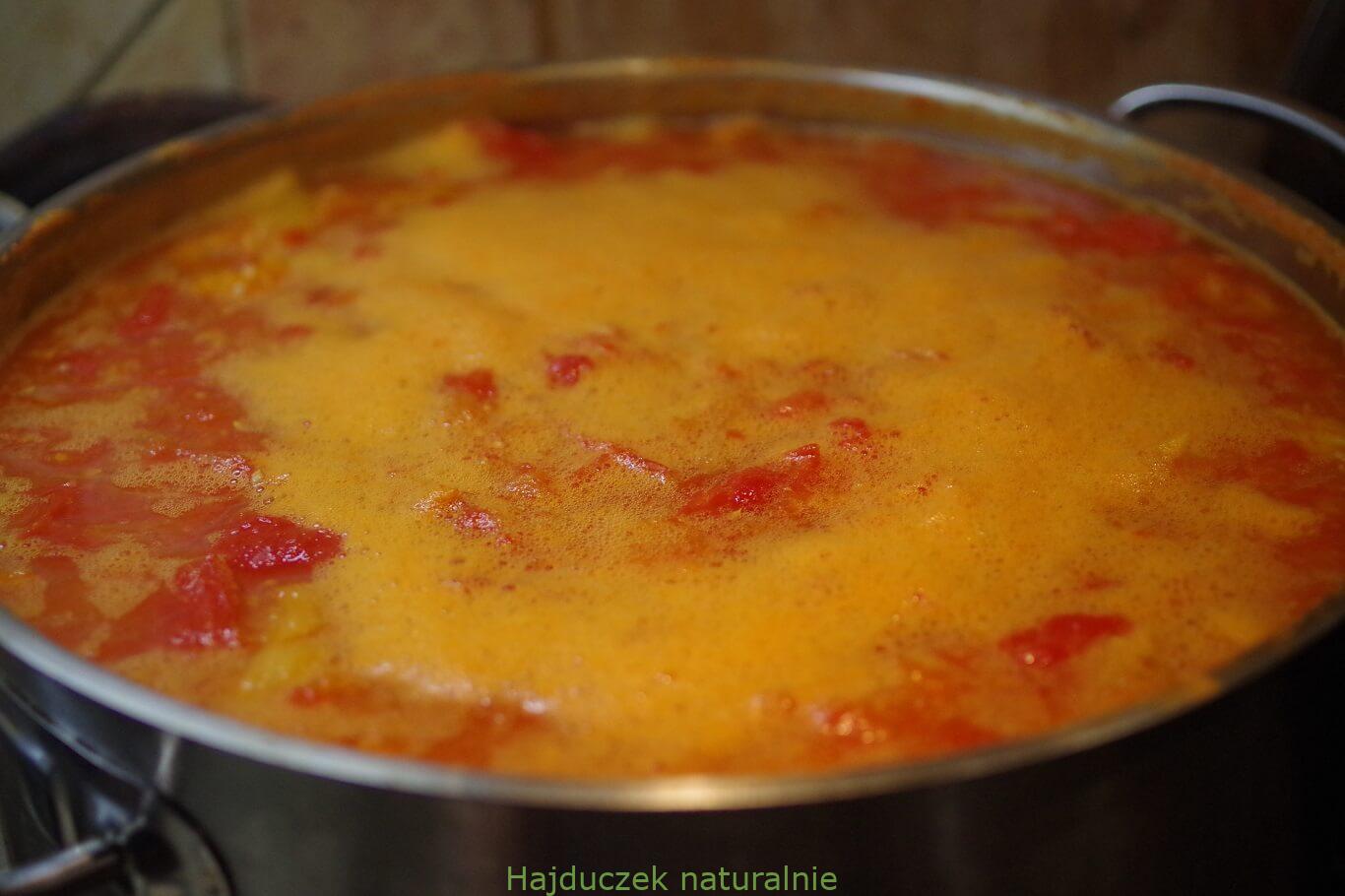 przecier pomidorowy - passata