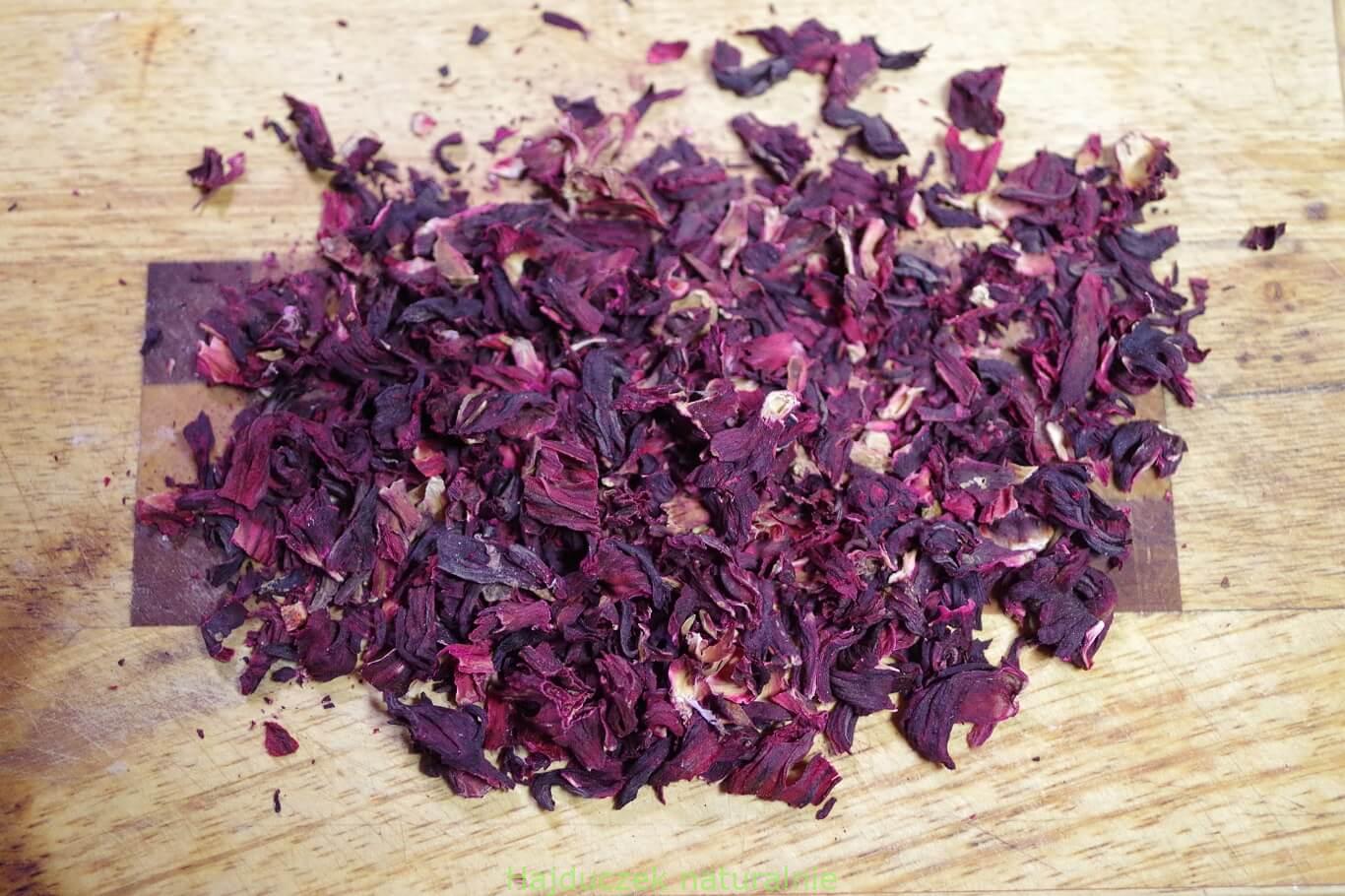 herbatka z hibiskusa