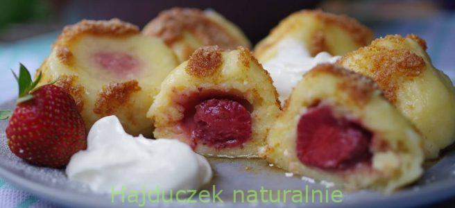 knedle z truskawkami