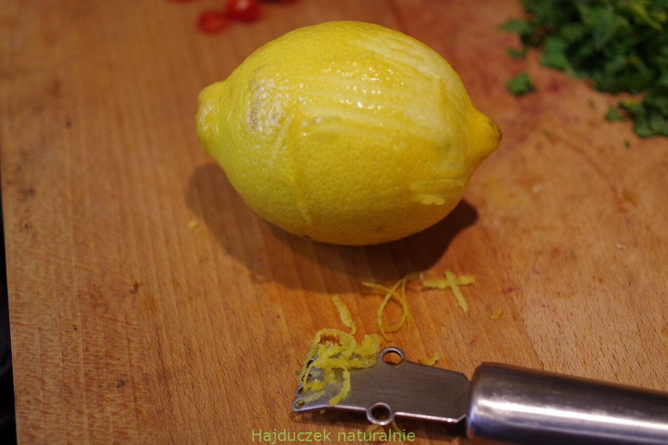 zesty z cytryny