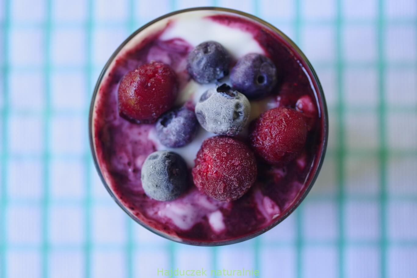 smoothie z jagodami