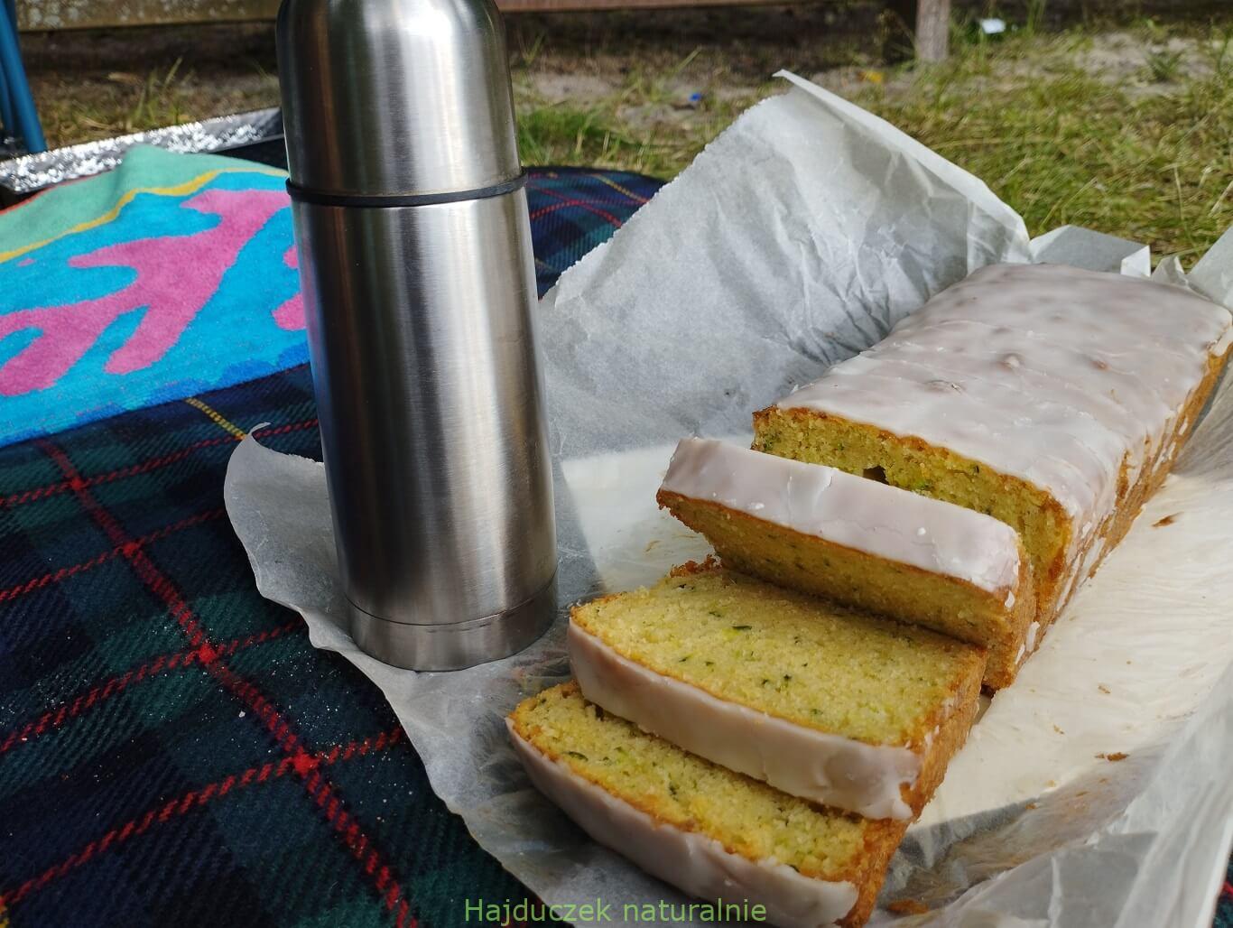 piknik z cytrynową babką