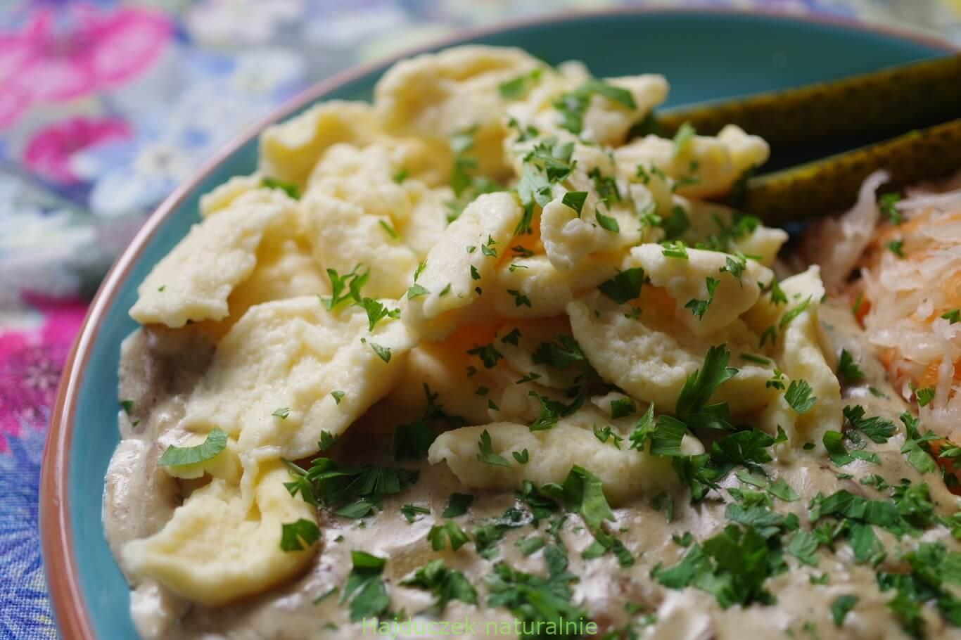 maślaki w śmietanie i kluski mleczne