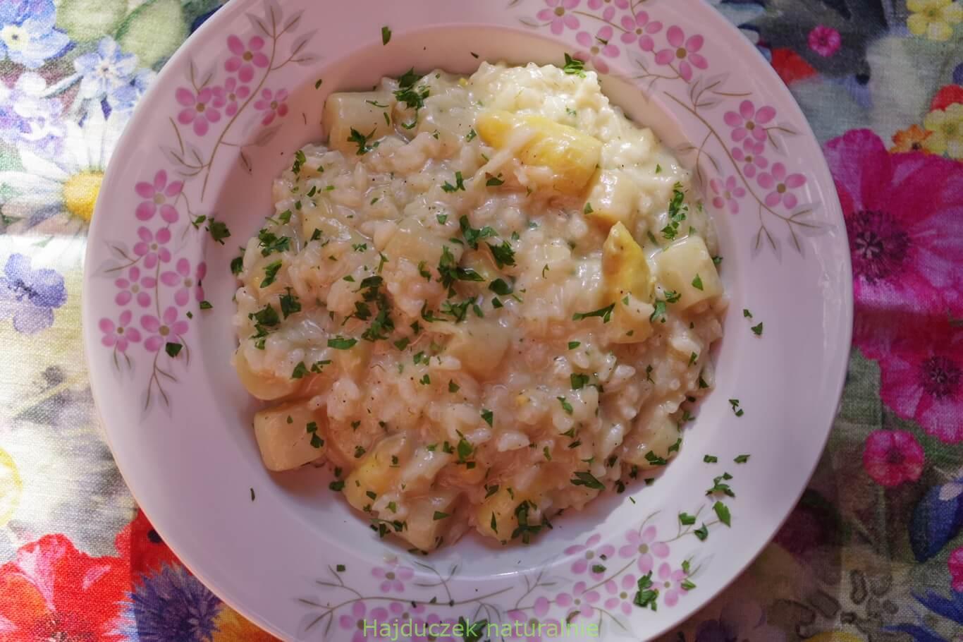 risotto z białymi szparagami