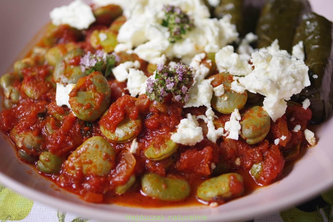 bób w pomidorach