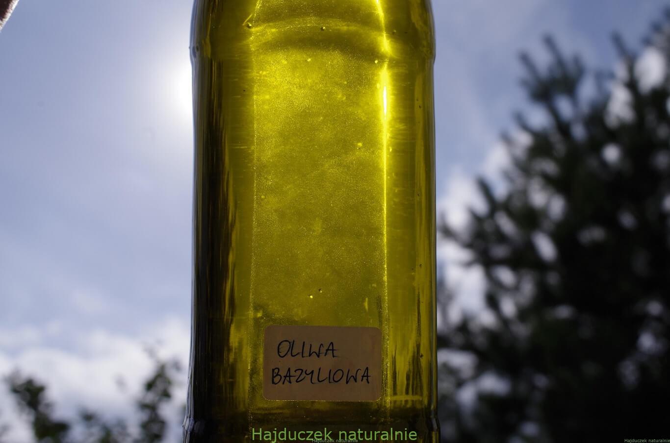 oliwa bazyliowa