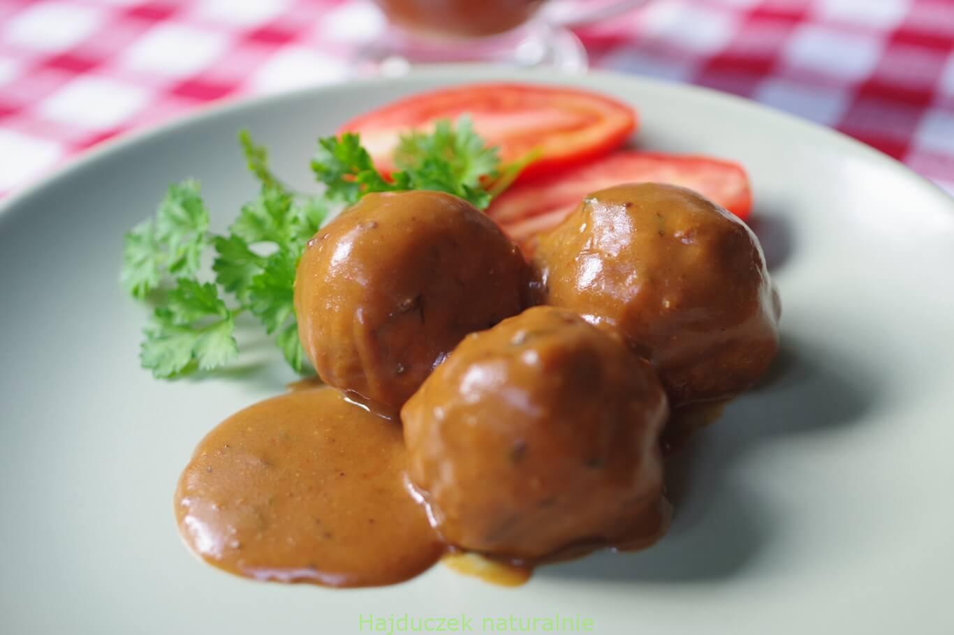 klopsiki w sosie z pastą miso