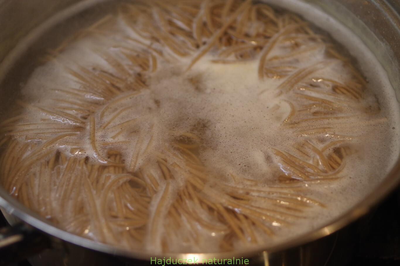 gotowanie makaronu soba