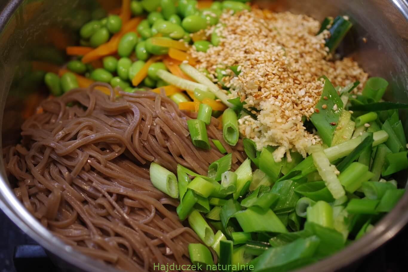 makaron soba z edamame