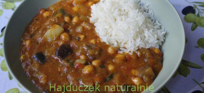 curry z bakłażanów i ciecierzycy