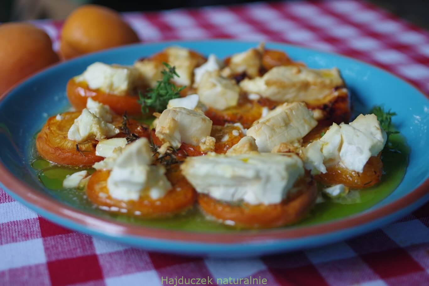 morele pieczone z fetą